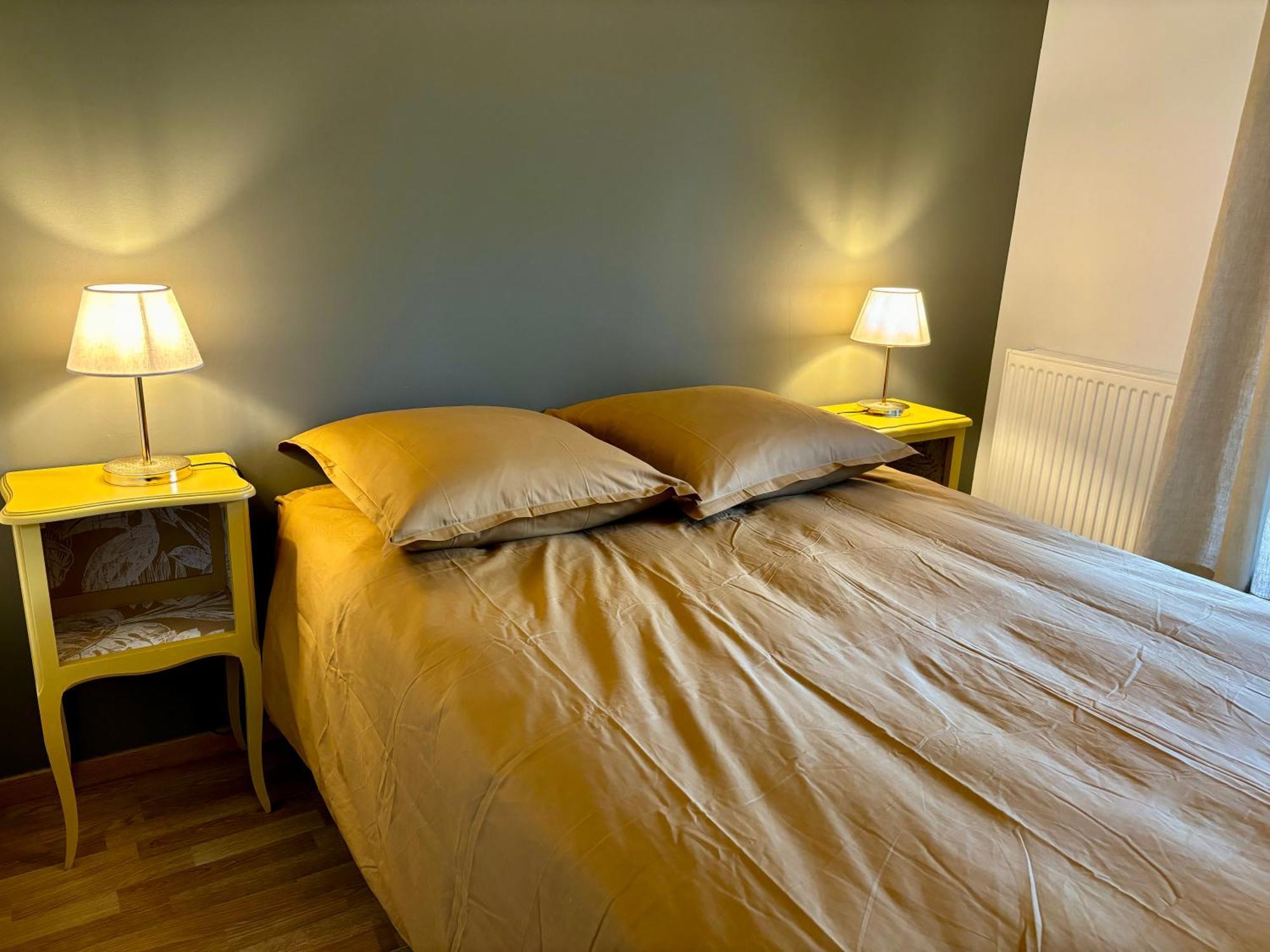 Appartement Proche Centre Parking & Terrasse Μπεζανσόν Εξωτερικό φωτογραφία
