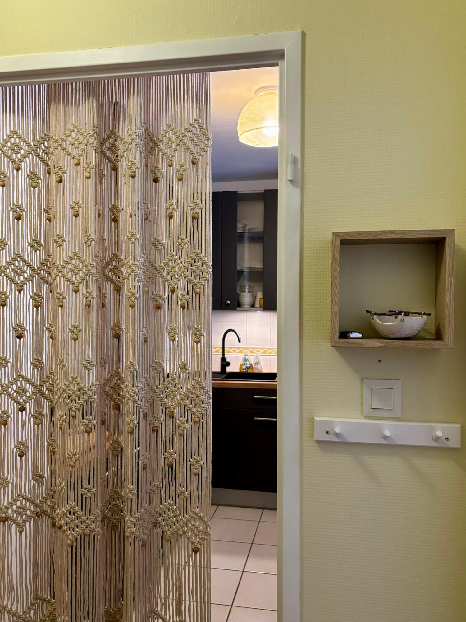 Appartement Proche Centre Parking & Terrasse Μπεζανσόν Εξωτερικό φωτογραφία